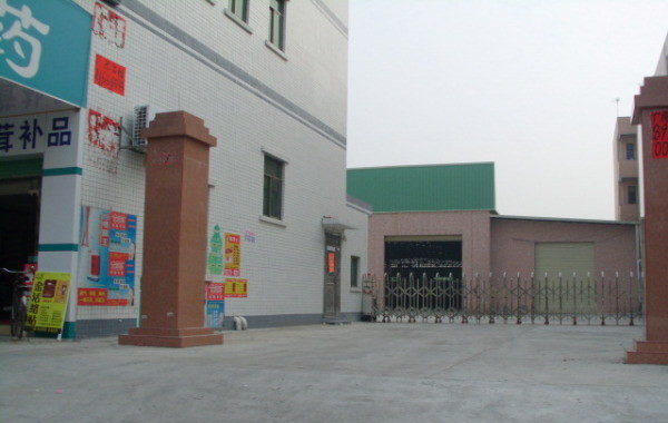 寮步上屯便宜1楼1700平方厂房出租